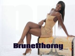 Brunetthorny