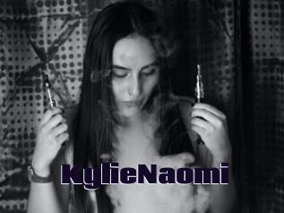 KylieNaomi