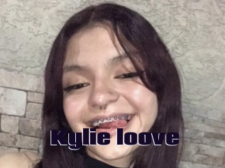 Kylie_loove