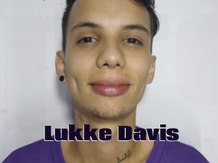 Lukke_Davis
