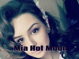 Mia_Hot_Moon