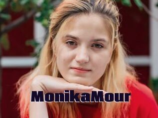 MonikaMour