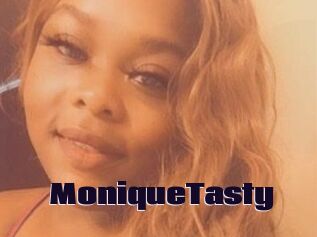 MoniqueTasty