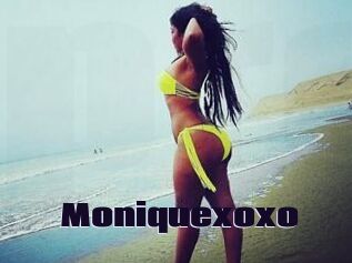 Moniquexoxo