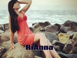 Ri_Anna